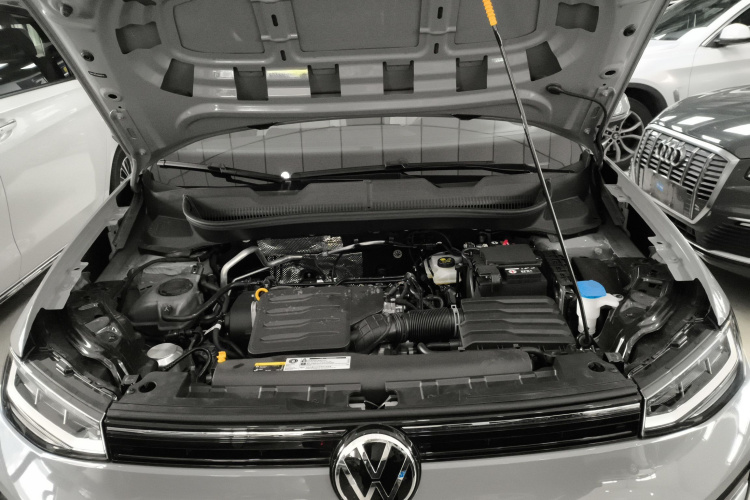 Volkswagen Tharu 2025 immagine di auto #20