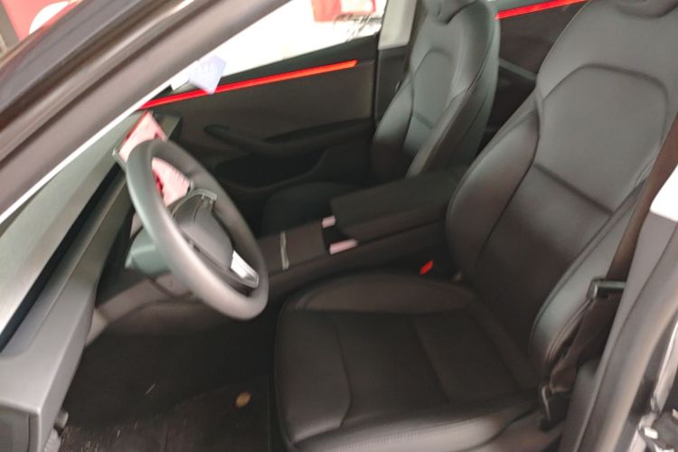Tesla Model 3 2025 car image #15