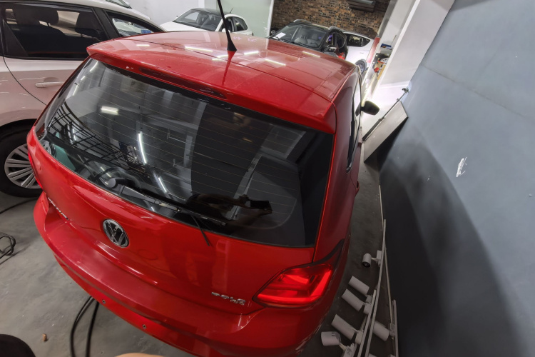 Volkswagen Polo 2016 car image #7