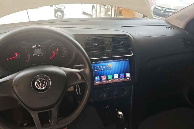 Volkswagen Polo 2017 #10 Volkswagen Polo 2017 car image #10