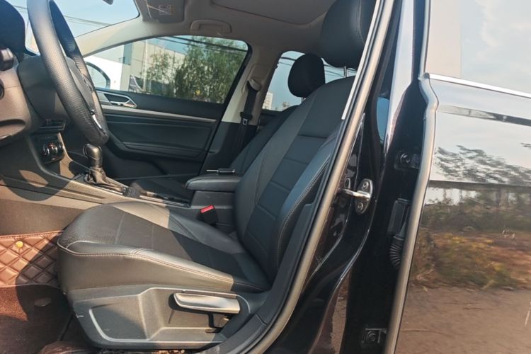 Volkswagen Lavida 2020 car image #15