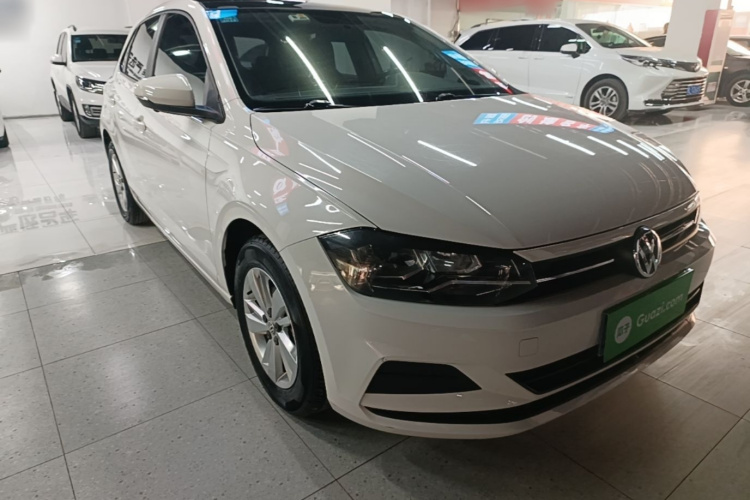 Volkswagen Polo 2020 car image #6