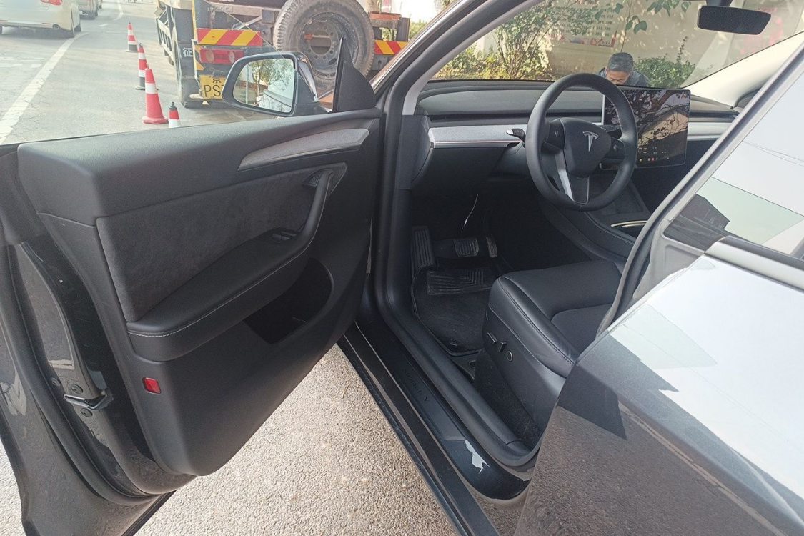 Tesla Model Y 2024 #23 Tesla Model Y 2024 immagine di auto #23
