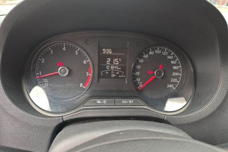 Volkswagen Polo 2017 #16 Volkswagen Polo 2017 car image #16
