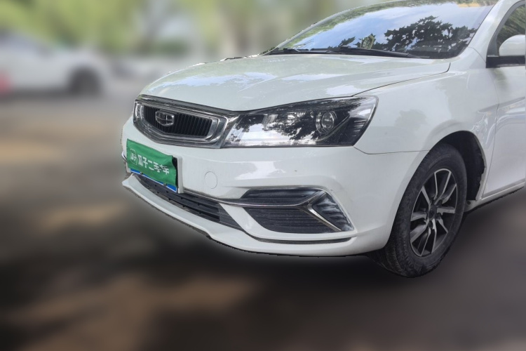 GEELY Emgrand 2019 #2 GEELY Emgrand 2019 car image #2