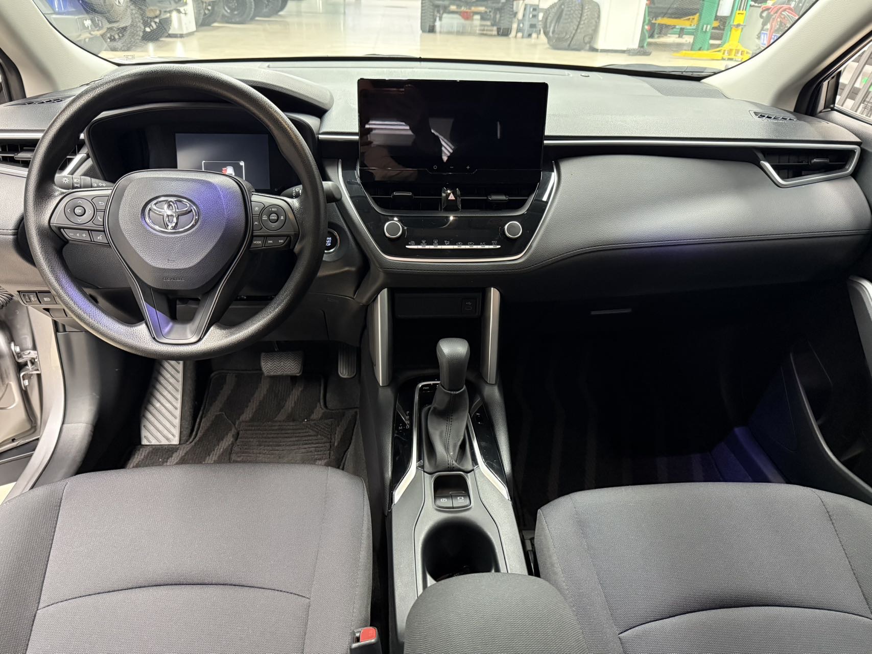 Toyota Corolla Cross 2024 immagine di auto #6