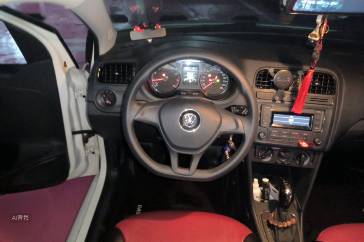 Volkswagen Polo 2017 car image #12