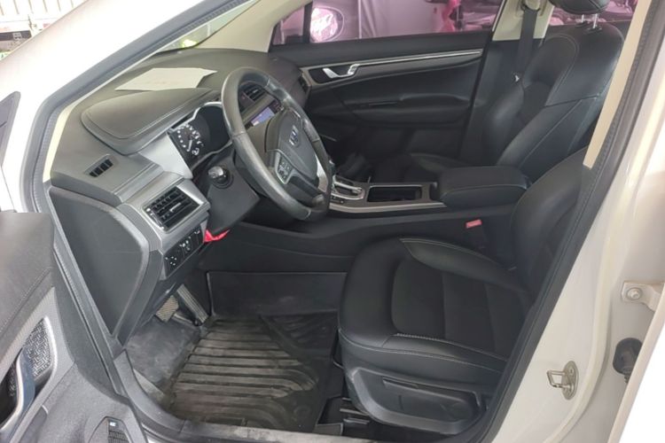 GEELY Emgrand GS 2016 car image #15