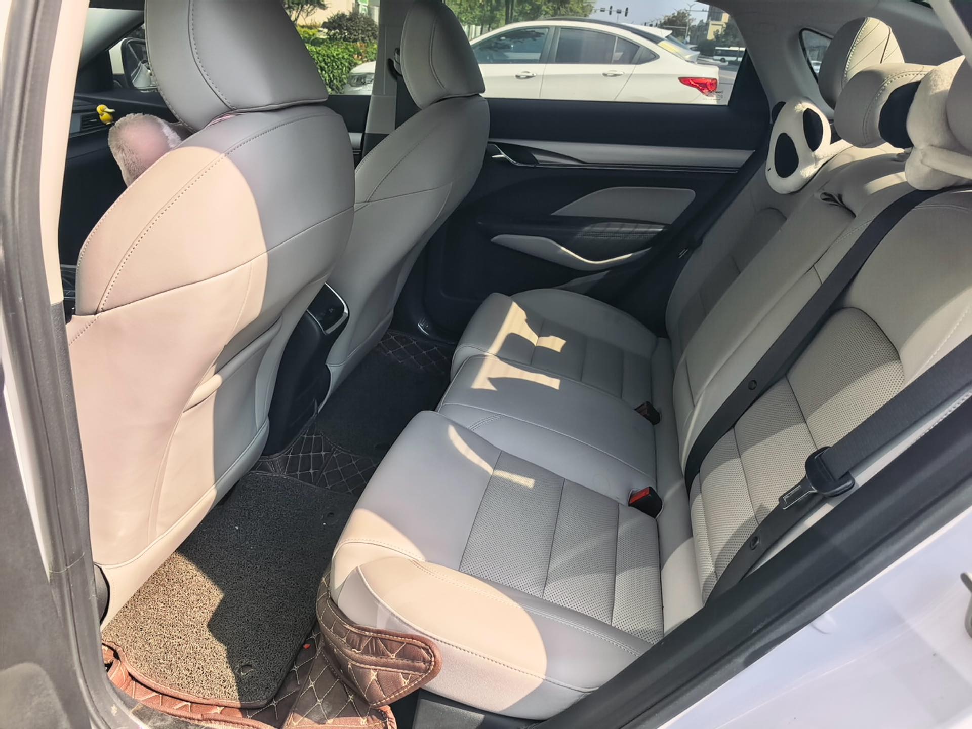 GEELY Binray 2018 car image #2