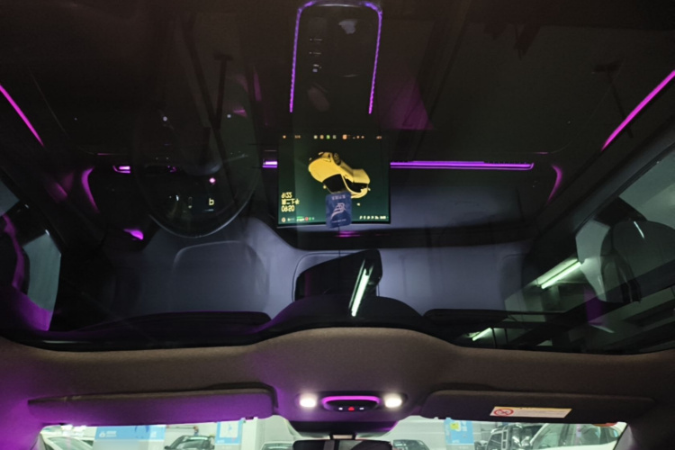MI SU7 2025 car image #18