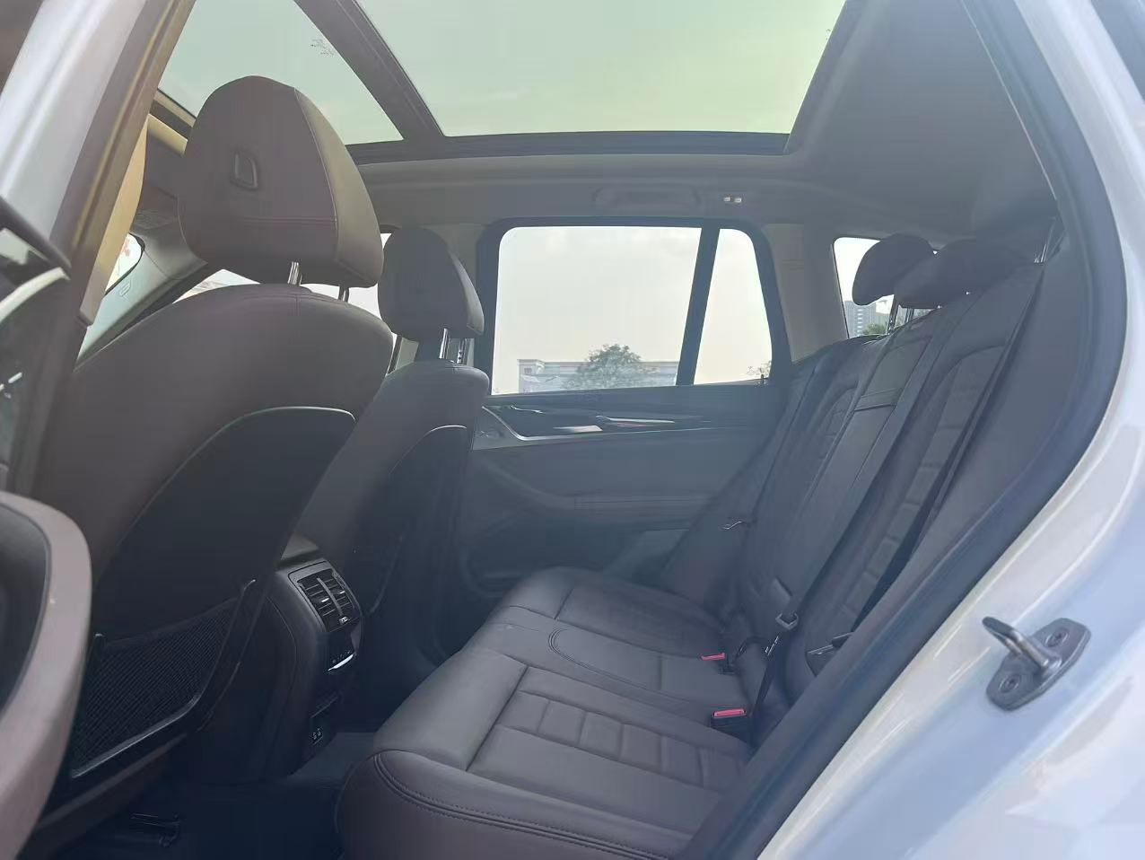 BMW X3 2020 car image #9