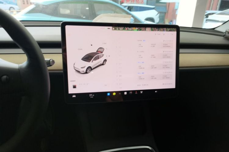 Tesla Model Y 2022 #15 Tesla Model Y 2022 car image #15