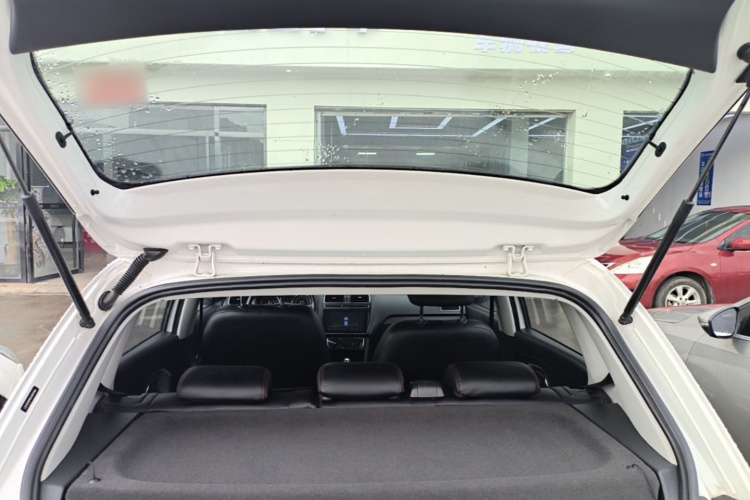 Volkswagen Polo 2017 car image #21