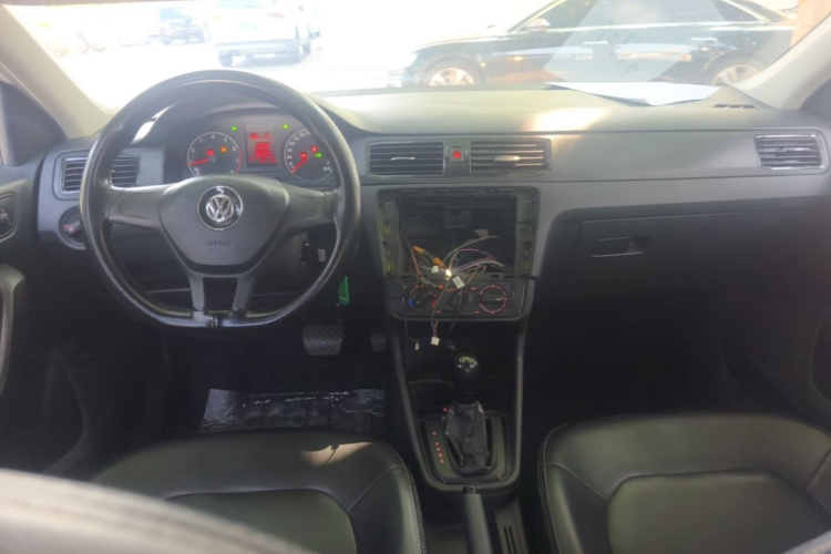 Volkswagen Santana 2019 #10 Volkswagen Santana 2019 car image #10