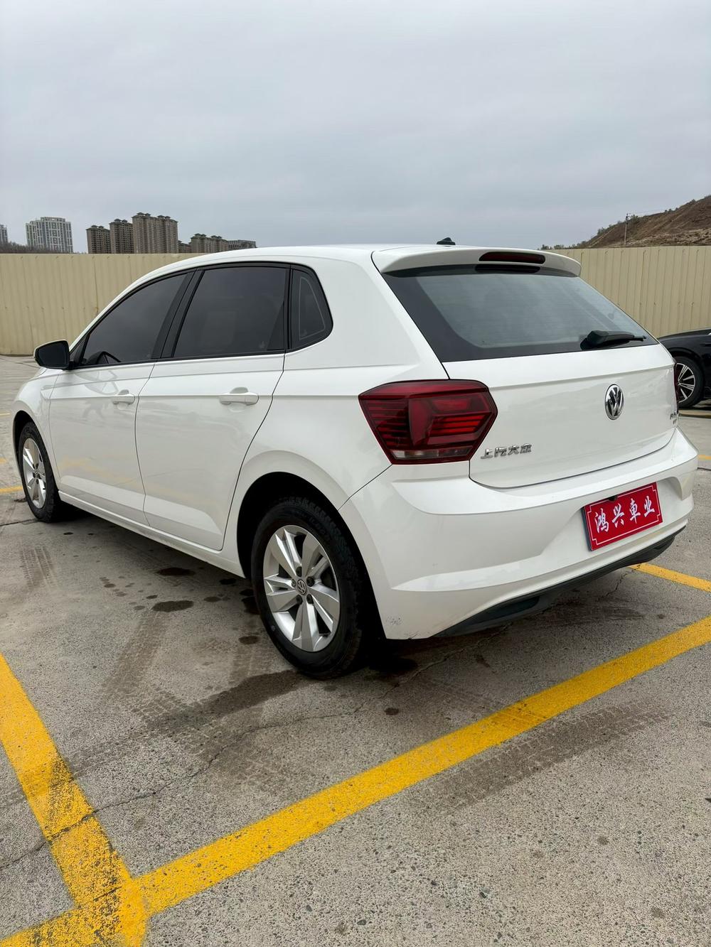 Volkswagen Polo 2021 #4 Volkswagen Polo 2021 صورة سيارة #4