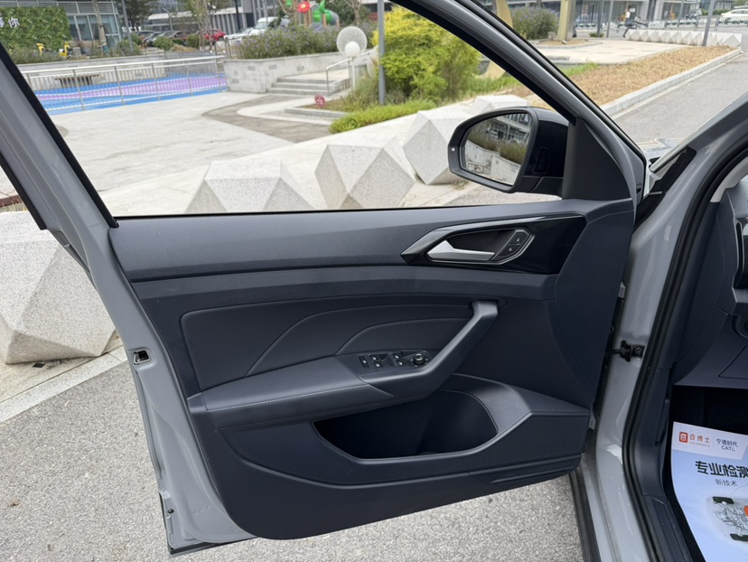 Volkswagen Tharu 2025 #7 Volkswagen Tharu 2025 car image #7