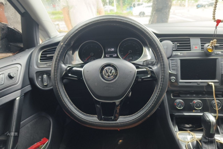 Volkswagen Golf 2017 car image #12