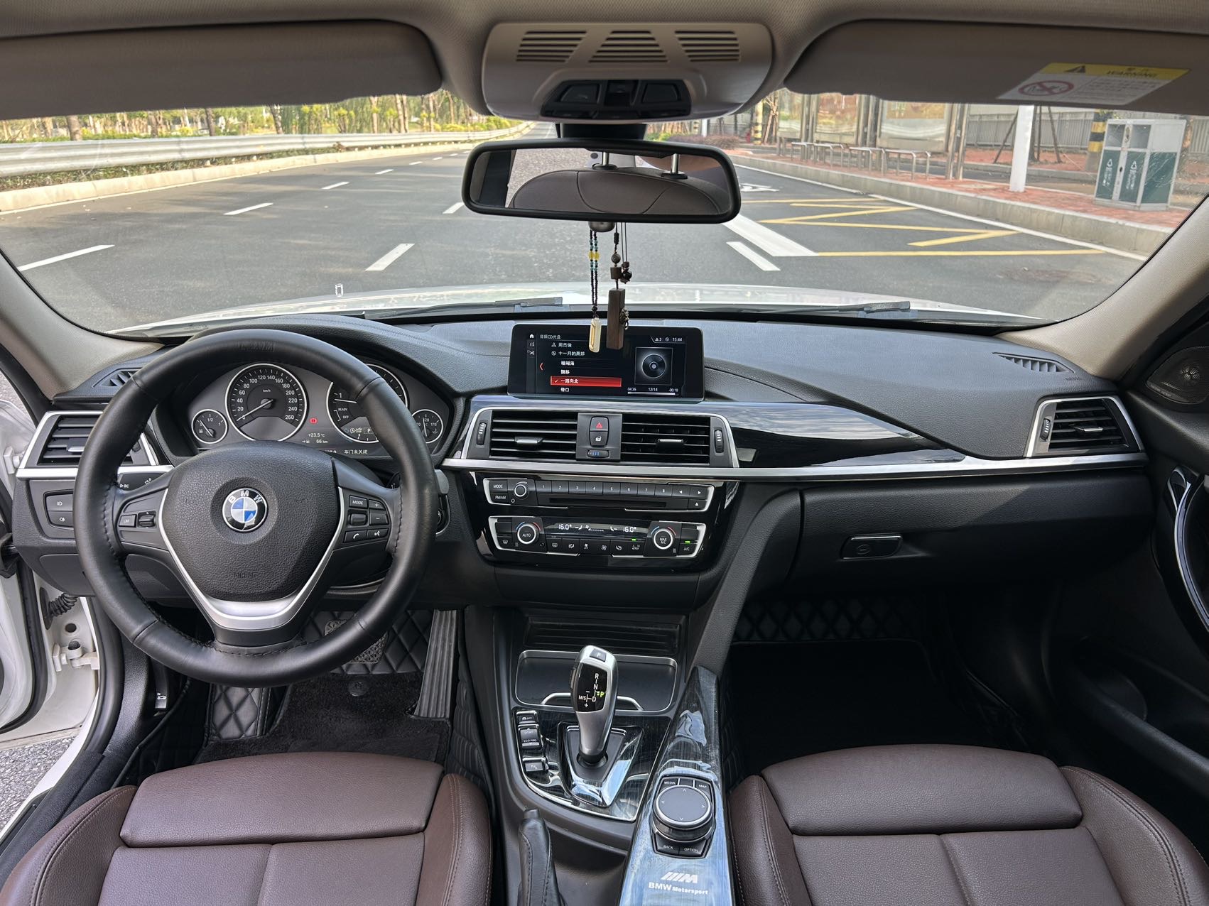 BMW 3 Series 2019 imagem de carro #8
