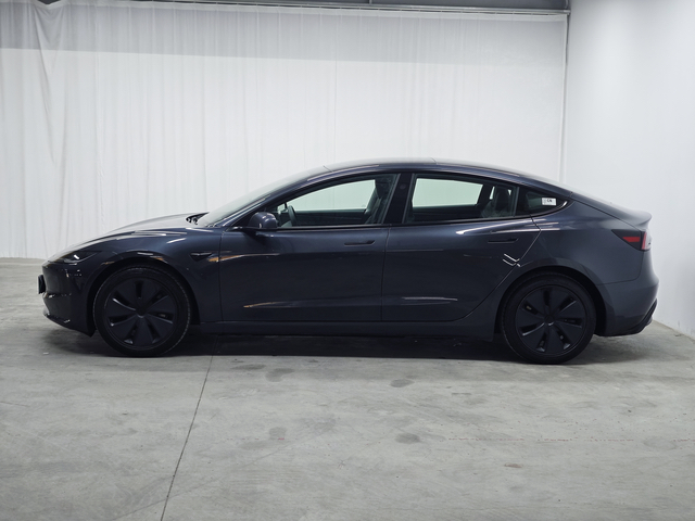 Tesla Model 3 2025 immagine di auto #4