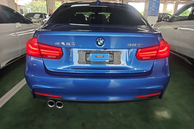 BMW 3 Series 2019 #6 BMW 3 Series 2019 car image #6