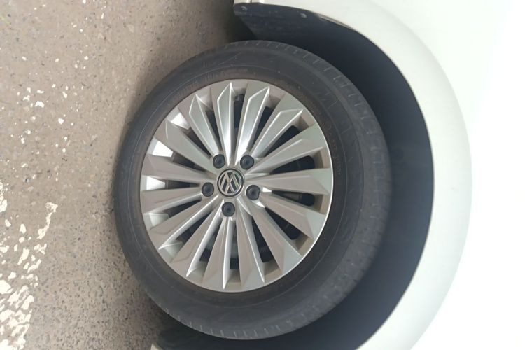 Volkswagen Lavida 2020 car image #6