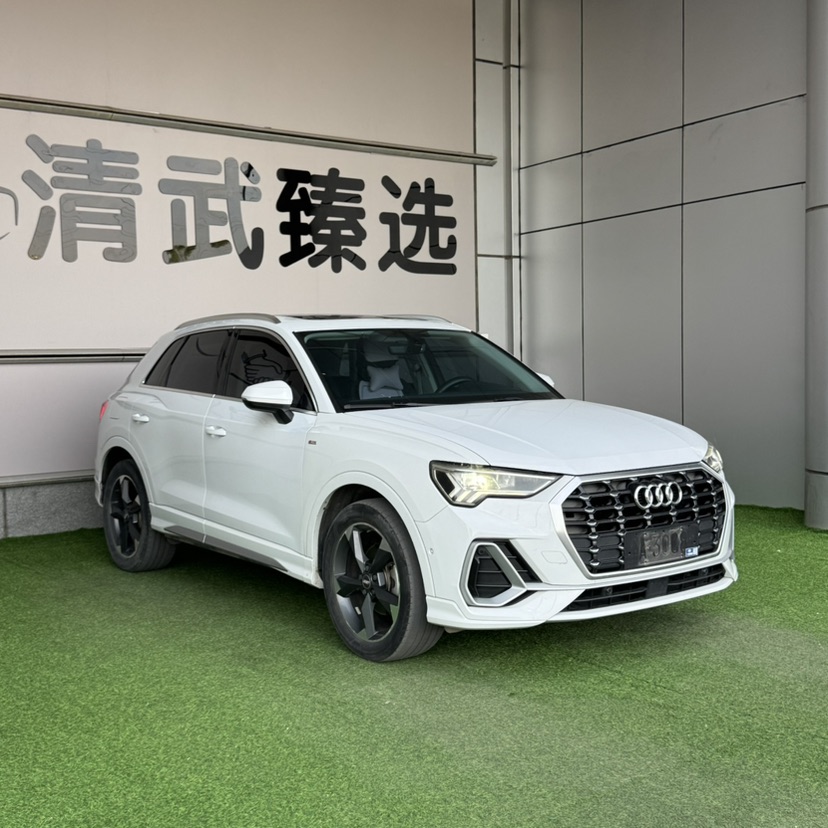 Audi Q3 2021 Audi Q3 2021 car image