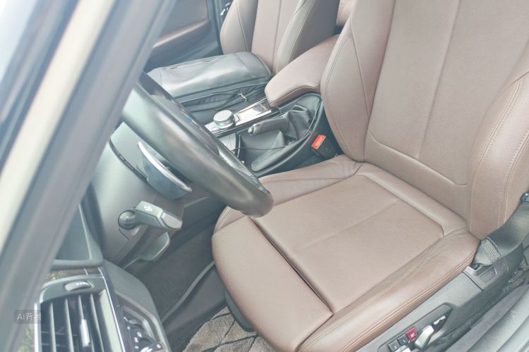 BMW 3 Series 2018 #17 BMW 3 Series 2018 car image #17