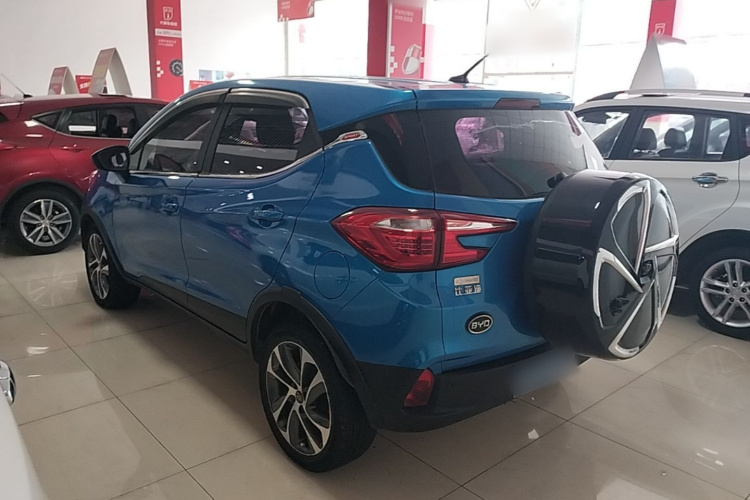 BYD Yuan 2018 #5 BYD Yuan 2018 car image #5