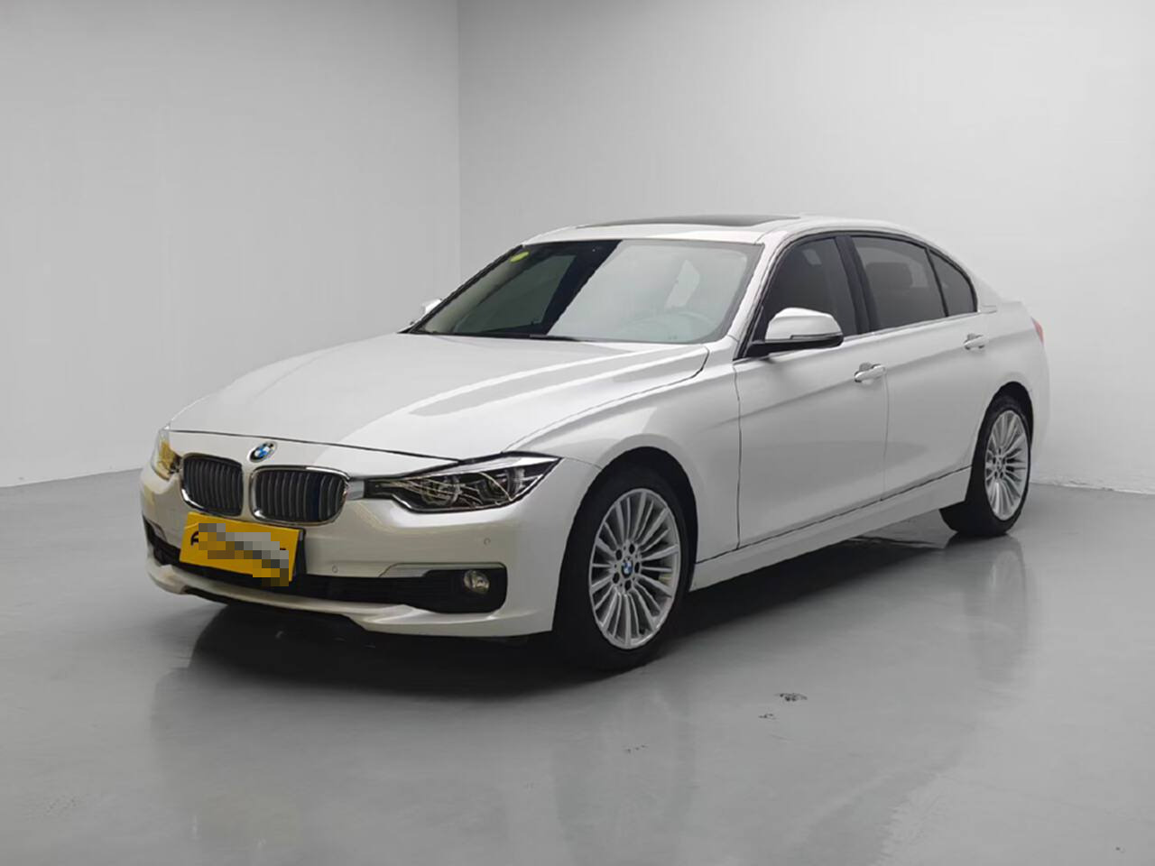 BMW 3 Series 2018 #2 BMW 3 Series 2018 car image #2