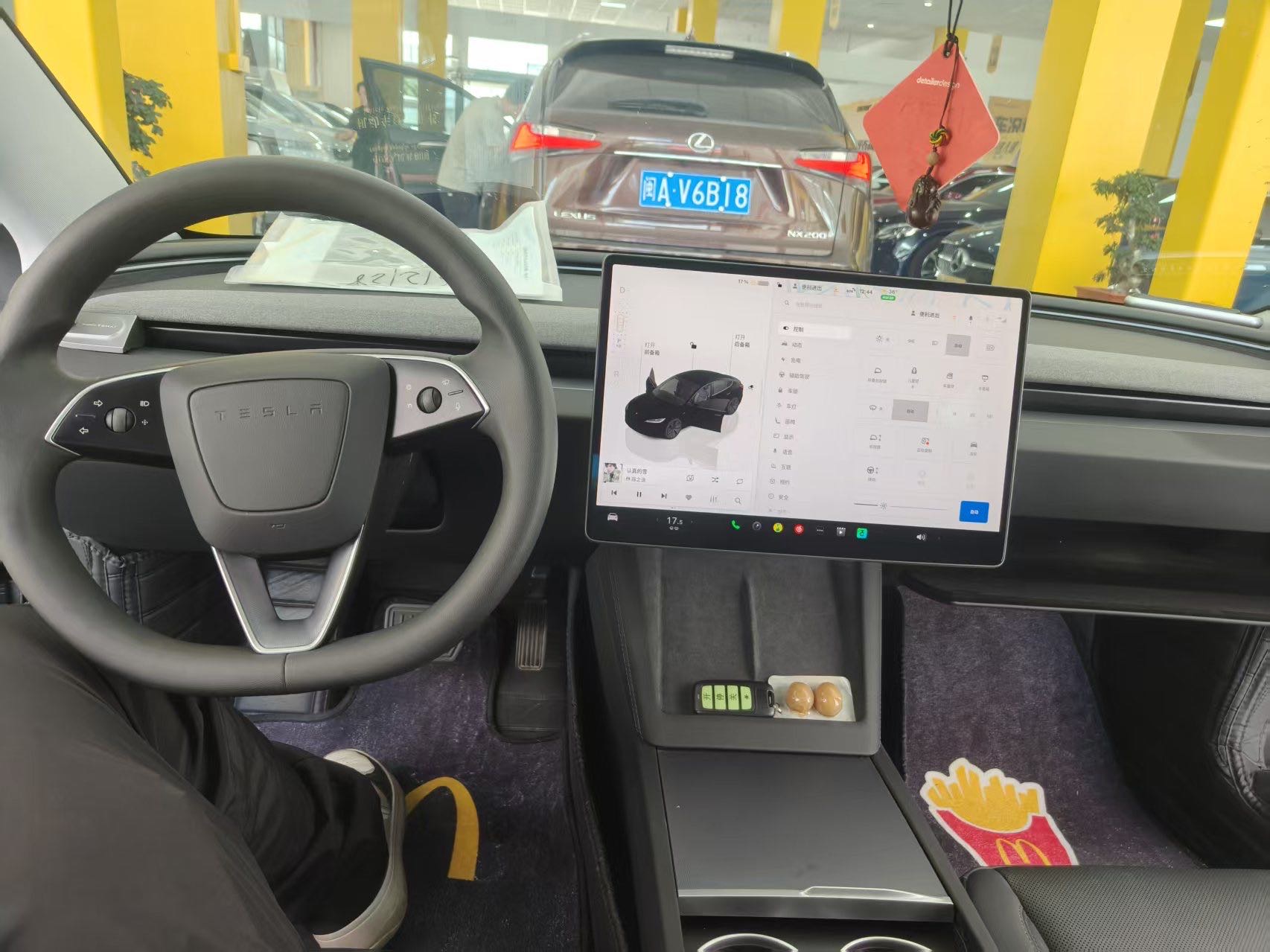 Tesla Model 3 2025 car image #5