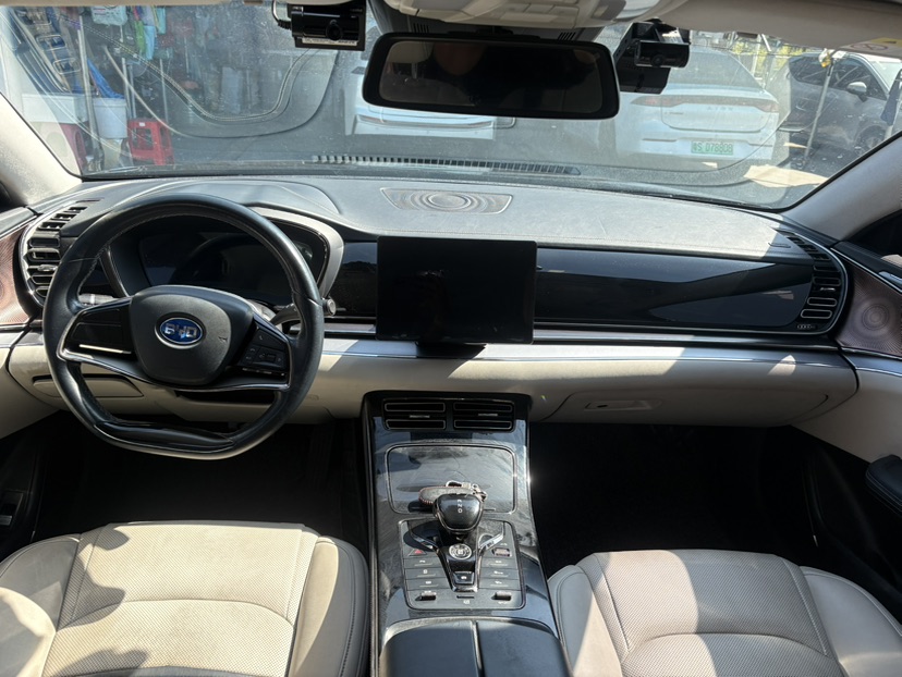 BYD Han 2021 #5 BYD Han 2021 car image #5