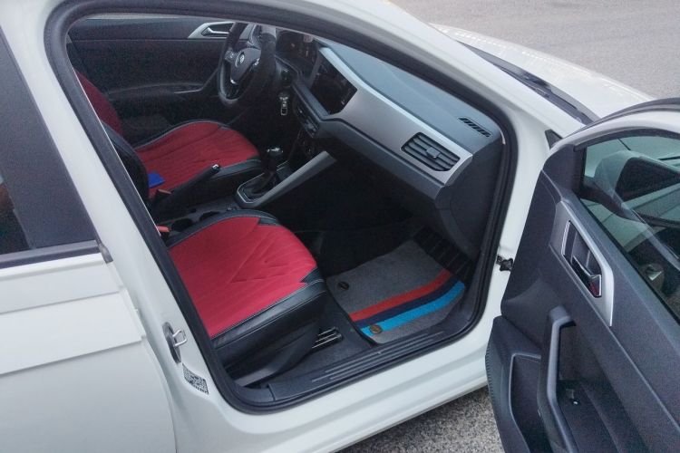 Volkswagen Polo 2024 car image #27