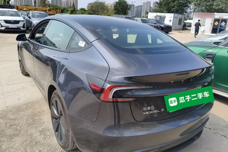 Tesla Model 3 2024 #5 Tesla Model 3 2024 صورة سيارة #5