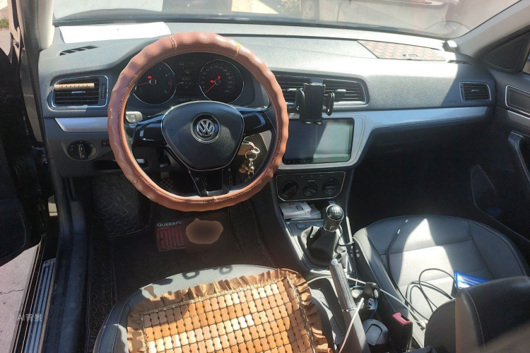Volkswagen Lavida 2015 car image #11