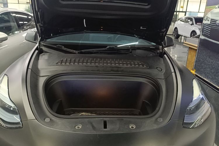 Tesla Model Y 2023 #20 Tesla Model Y 2023 car image #20