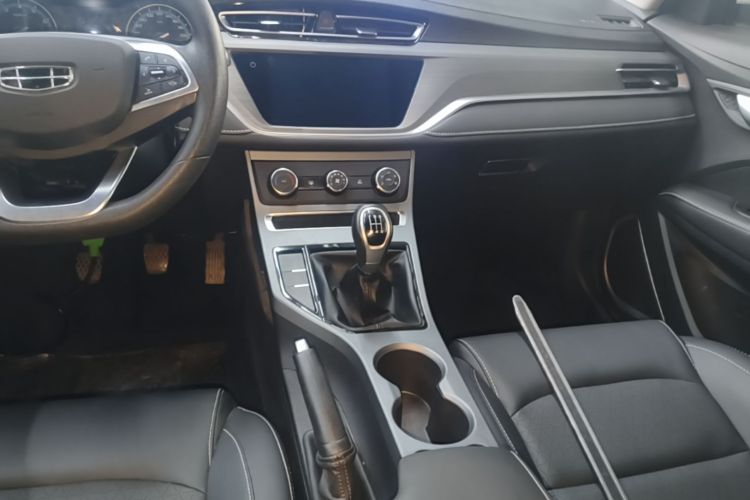 GEELY Emgrand 2021 car image #18