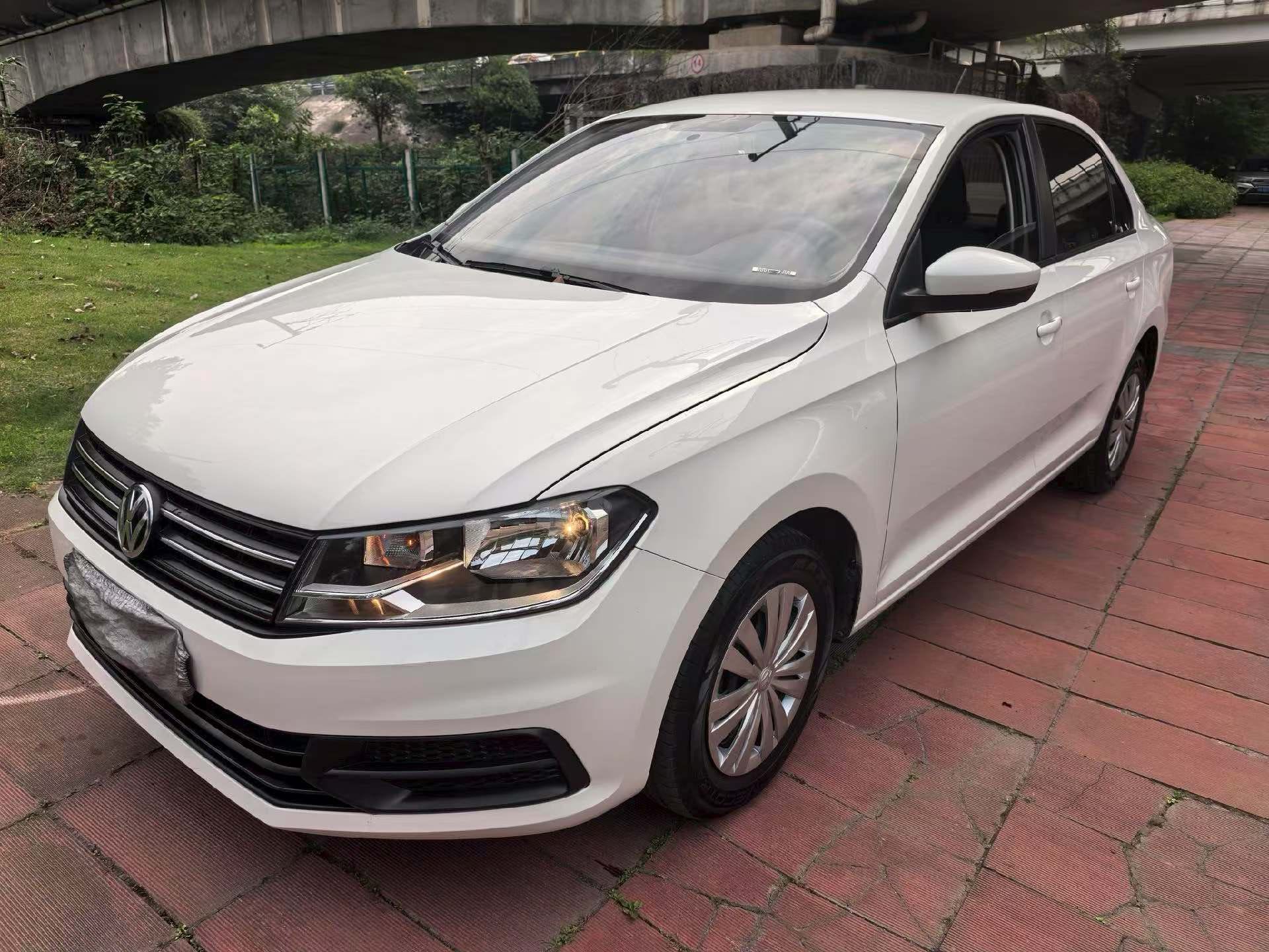 Volkswagen Santana 2019 car image #2