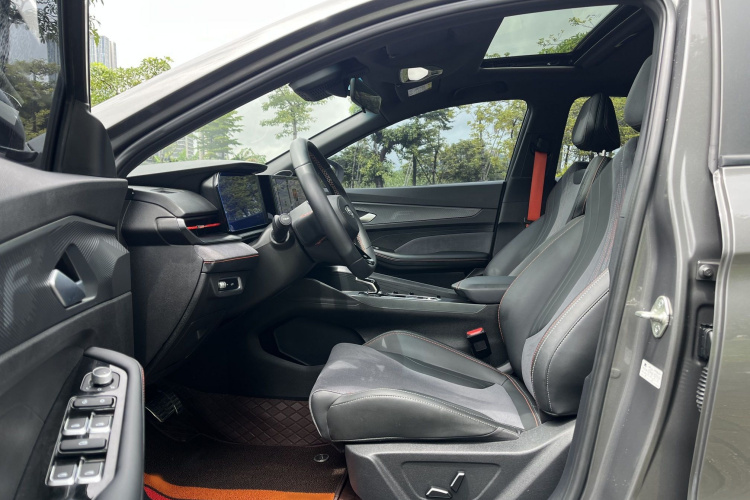 GEELY Binray 2023 car image #13