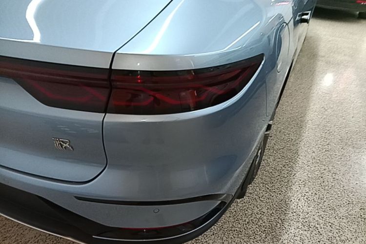 BYD Han 2023 car image #8