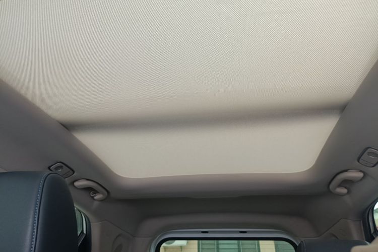 BYD Yuan New Energy 2019 #18 BYD Yuan New Energy 2019 car image #18