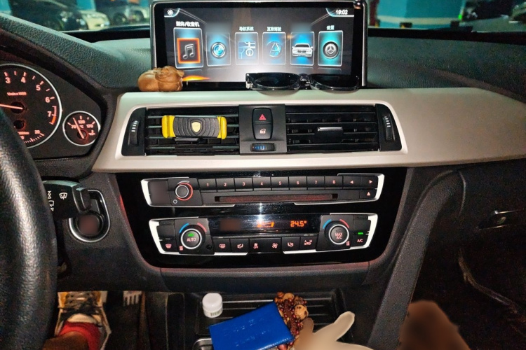 BMW 3 Series GT 2016 #17 BMW 3 Series GT 2016 car image #17
