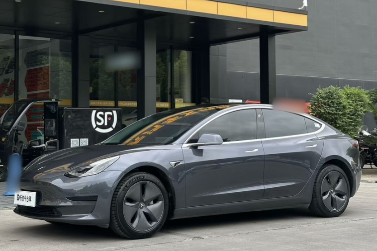 Tesla Model 3 2022 immagine di auto #2