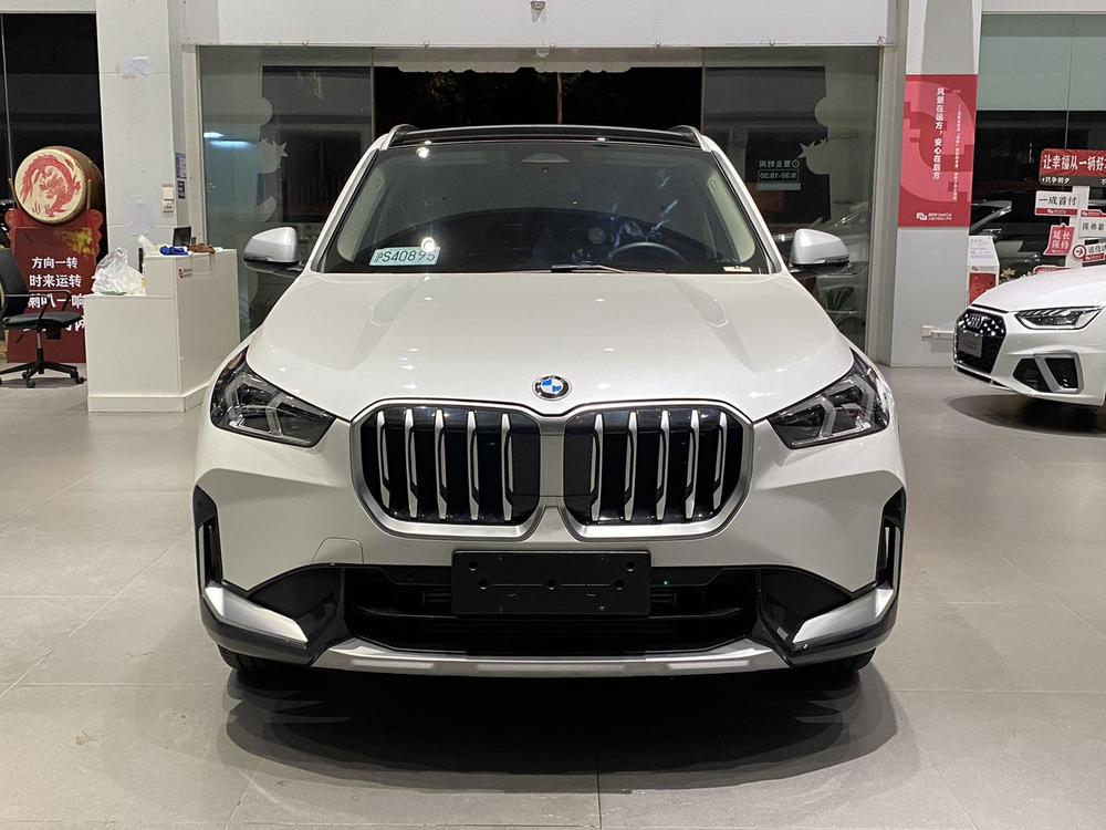 BMW X1 2023 image de voiture #2