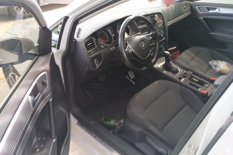 Volkswagen Golf 2020 immagine di auto #16