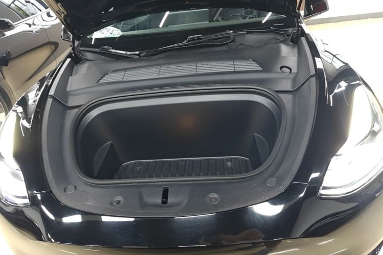 Tesla Model Y 2022 #20 Tesla Model Y 2022 car image #20