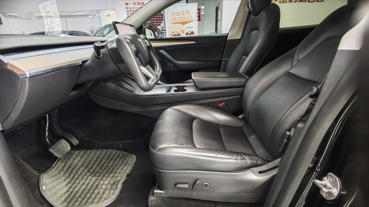 Tesla Model Y 2022 car image #6