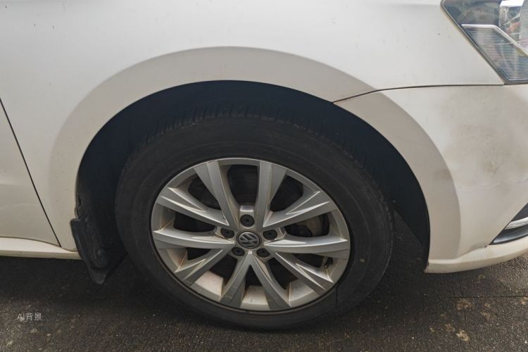 Volkswagen Lavida 2015 car image #9