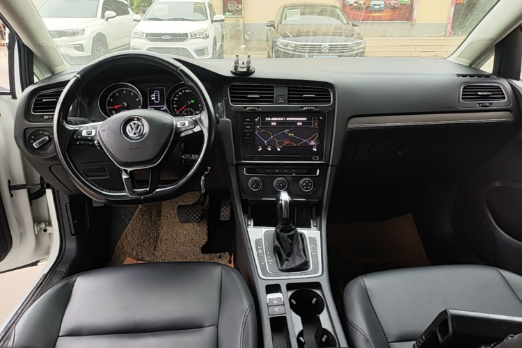 Volkswagen Golf 2020 #10 Volkswagen Golf 2020 car image #10
