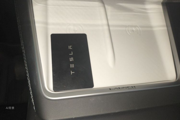 Tesla Model Y 2025 #10 Tesla Model Y 2025 car image #10