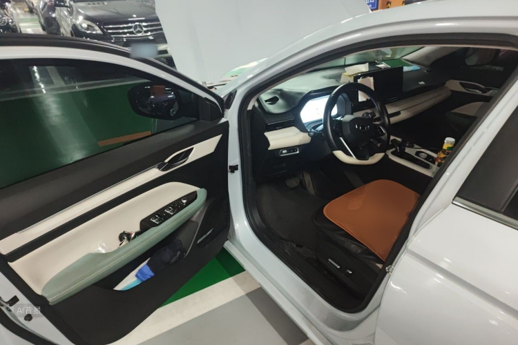 GEELY Emgrand L HiP 2022 car image #18